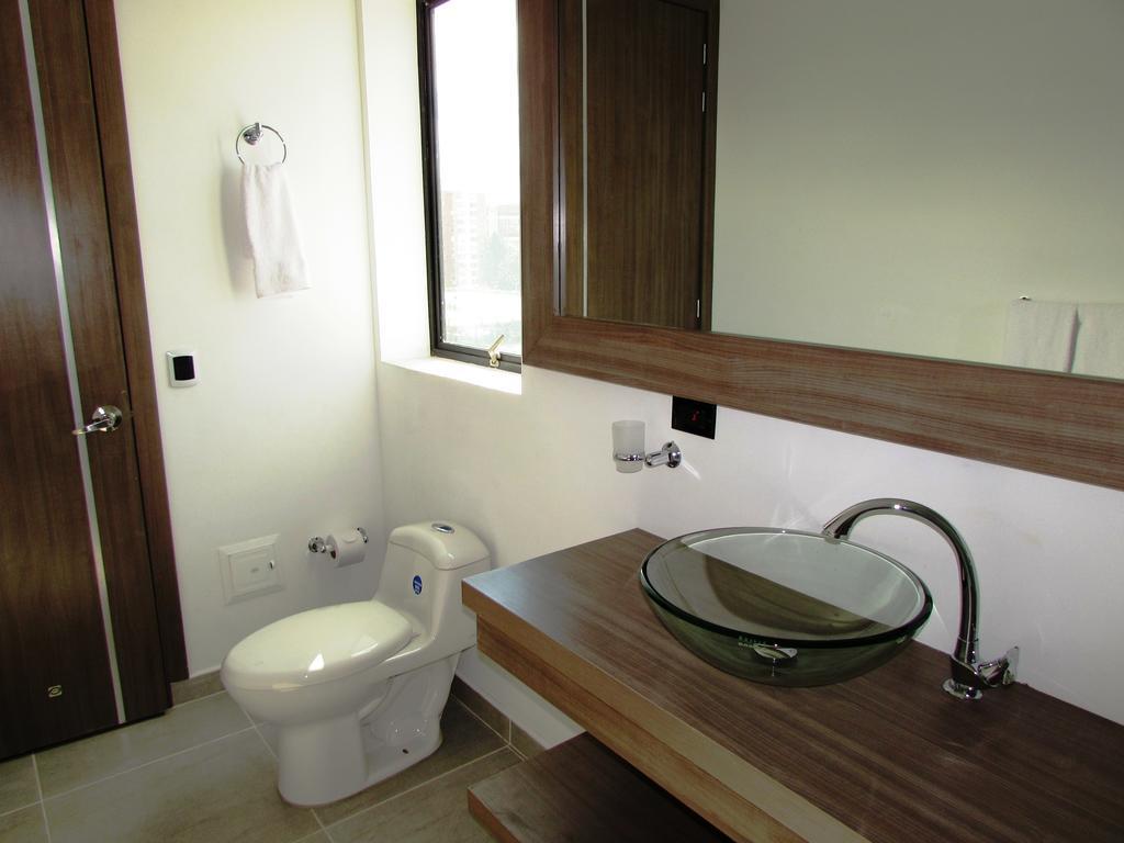 Aw Hotel Plaza Miranda 波哥大 客房 照片