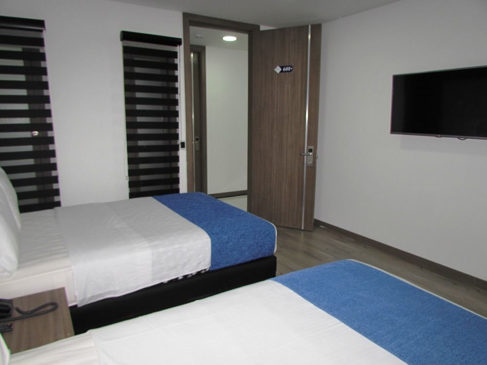 Aw Hotel Plaza Miranda 波哥大 外观 照片